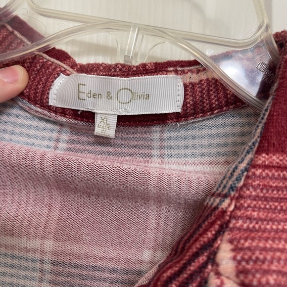 PLAID cozy cotton button down shirt - Picture 2 of 4